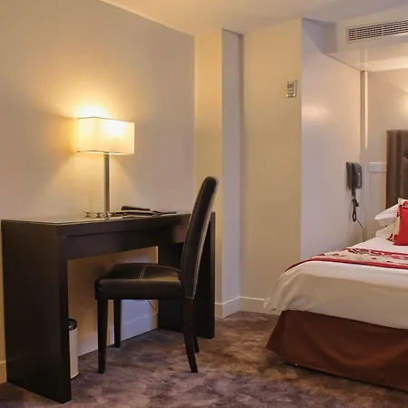 Du Lion D'or Louvre Otel