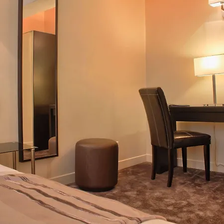 Du Lion D'or Louvre Otel