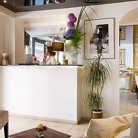 Hotel Lion D'or Parigi